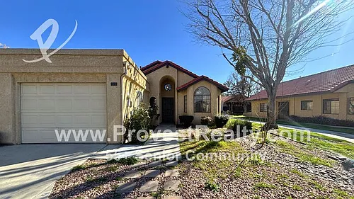 19053 Elm Dr Photo 1