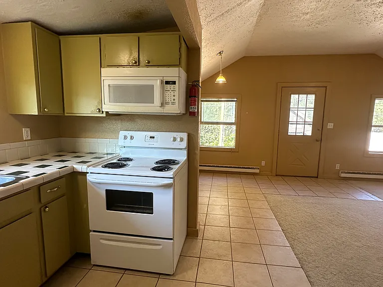 206 Railroad Ave #4 — Photo 5