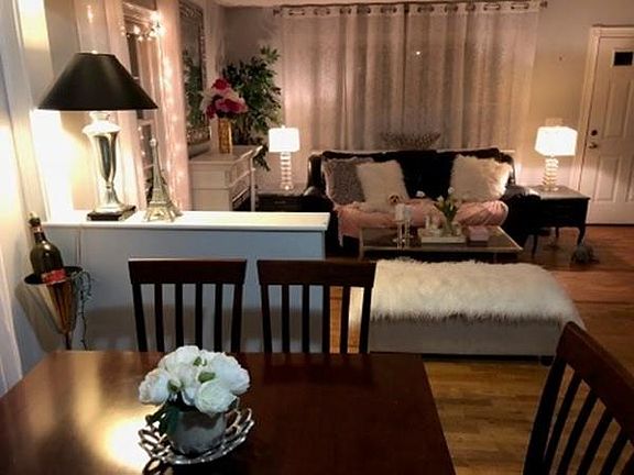 5th image of 27 Wisteria St #4