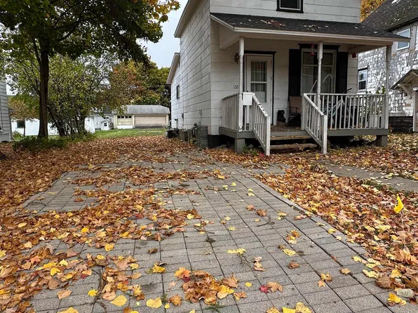 132 N 5th Ave, Iron River, MI 49935