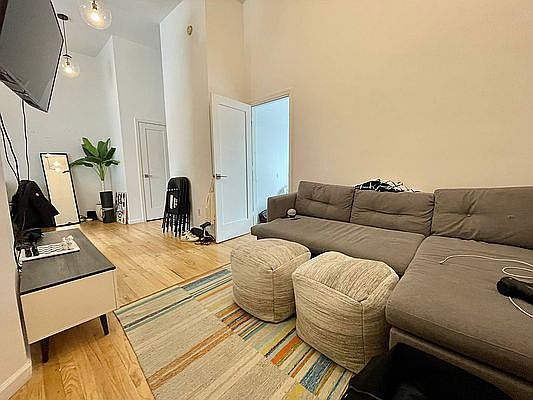 1st image of 50 Grand St APT 5R
