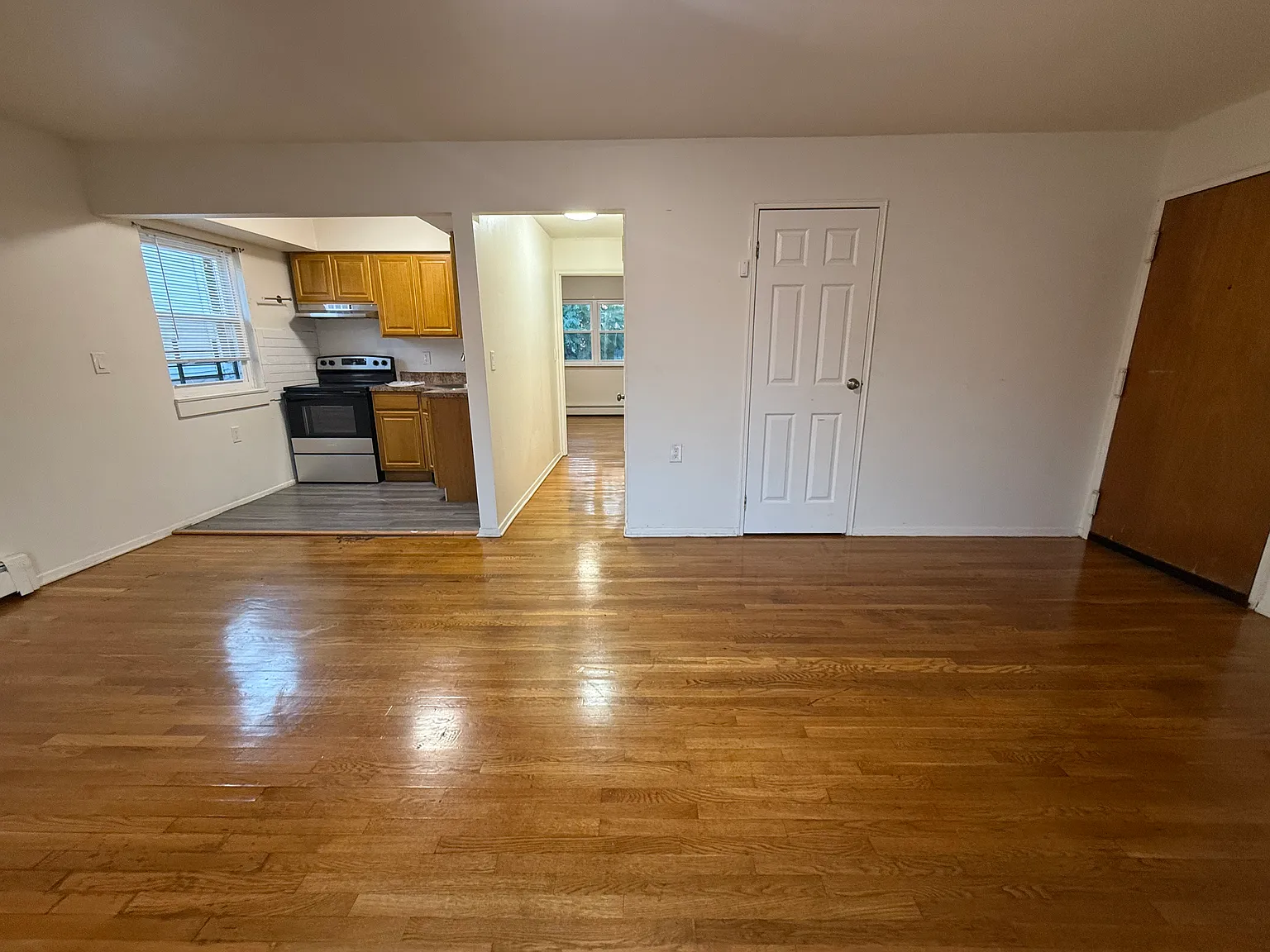 1 bed, 500 sqft, $1,800 — Photo 2