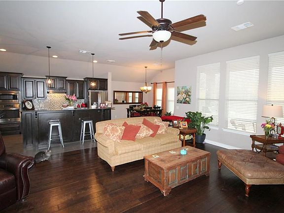 4th image of 4004 Sierra Vista Way