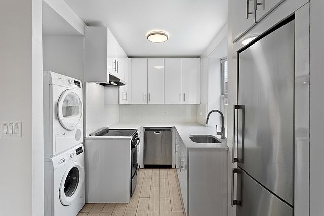 1st image of 244 E Houston St APT 5A