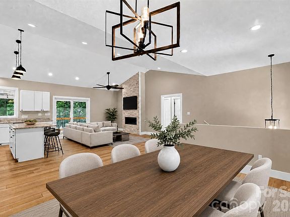 3rd image of 131 Ridge Rd