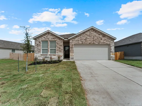 31924 Ambrose St, Bulverde, TX 78163