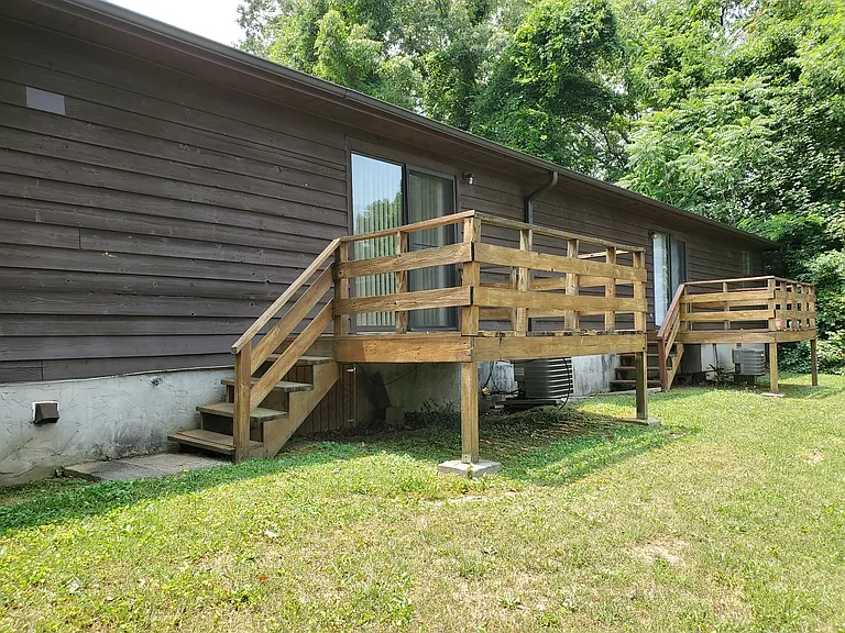 1715 Tuckaleechee Pike — Photo 2