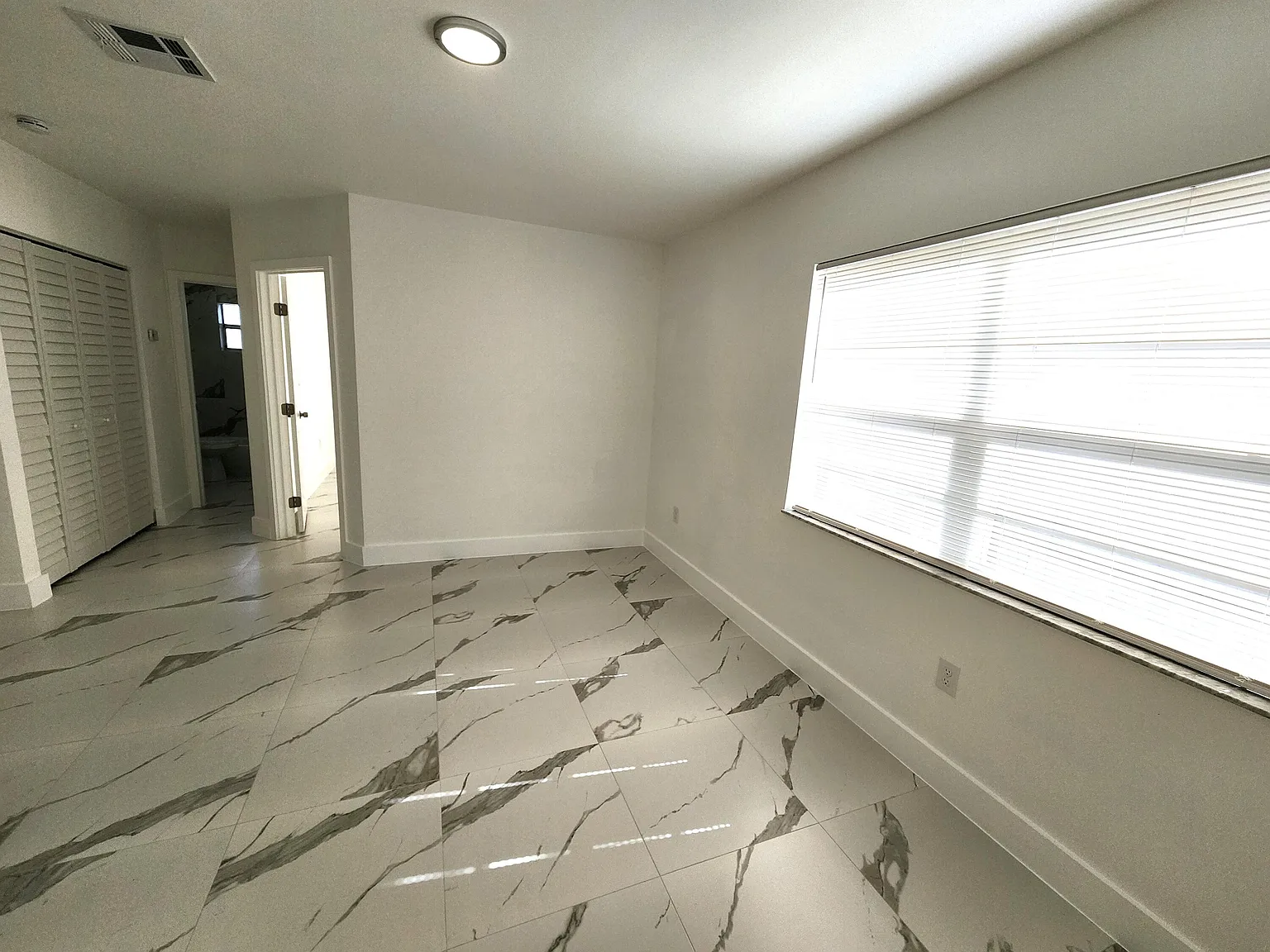 1 bed, 1.0 bath, 500 sqft, $1,595 — Photo 2
