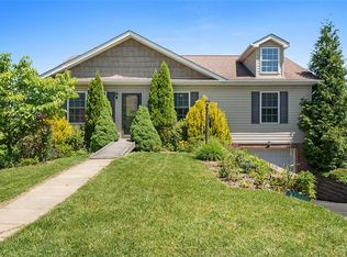 2836 Dolores Dr, South Park, PA