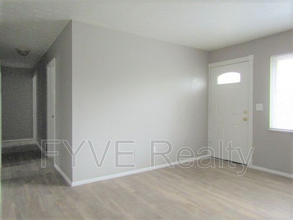 4th image of 6941 Gracely Dr #1