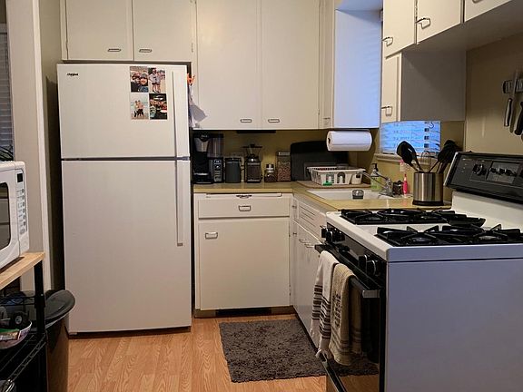 4th image of 333 Monroe St #333