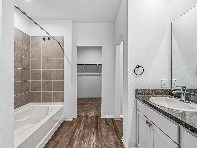 24122 Juniper Heights Dr — Photo 17