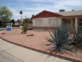 2nd image of 3001 W Columbine Dr