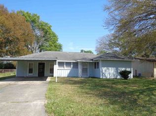 306 Bridal Wreath Ave, Orange, TX 77630