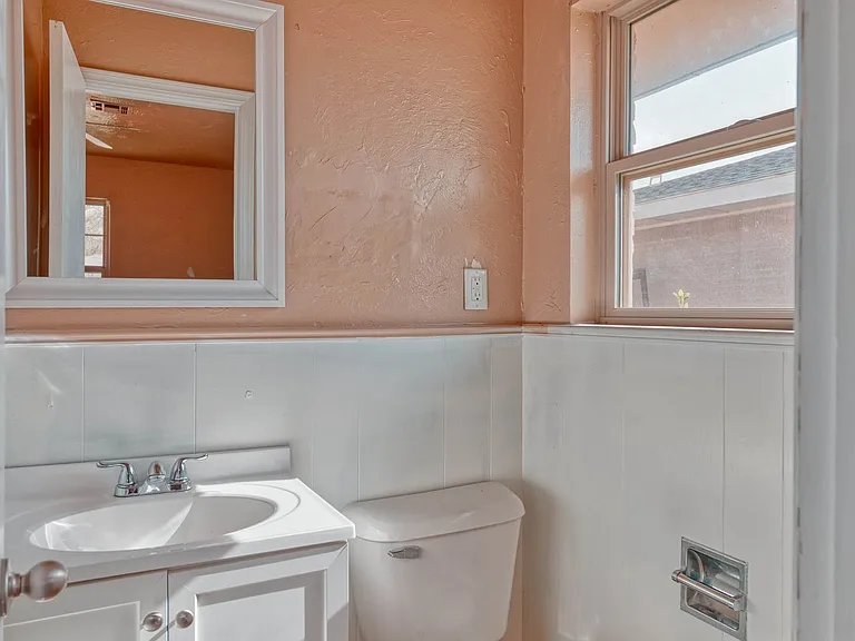 204 Vickie Dr — Photo 23