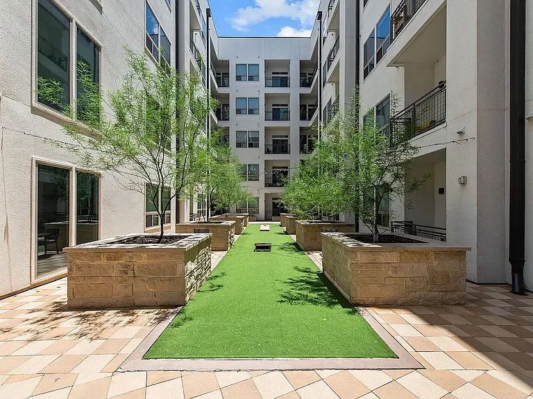 421 Riverside Dr W #224 — Photo 15