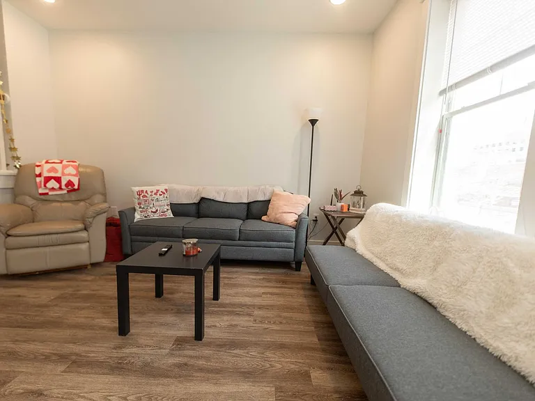 223 N Morton St — Photo 8