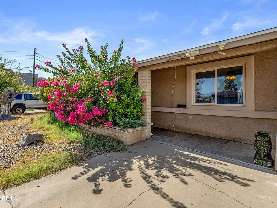 1st image of 2426 W WELDON Avenue