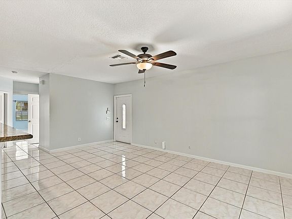 3rd image of 140 Baldwin Blvd