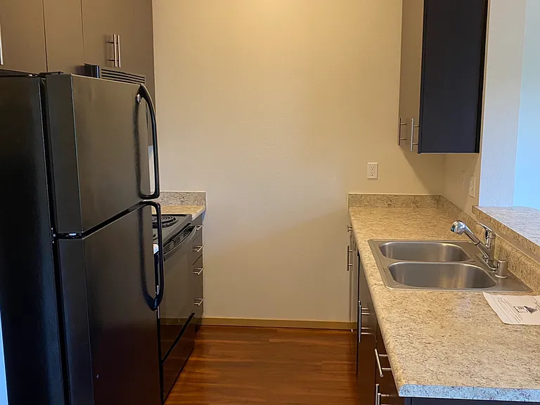The Sinclair Apartments — Photo 42