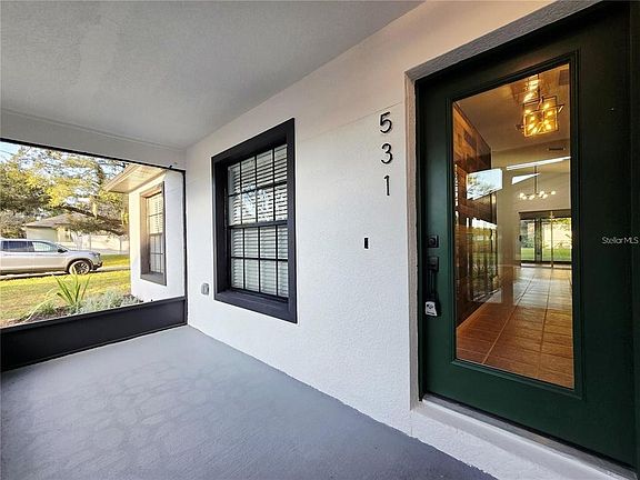 4th image of 531 1st Ave