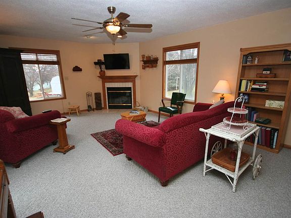 4th image of 203 Hampton Dr