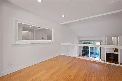 6242 1/2 Shoup Ave — Photo 12