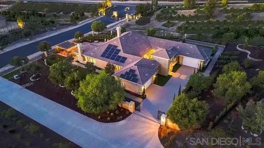 Building Photo - 41770 Knoll Vista Ln