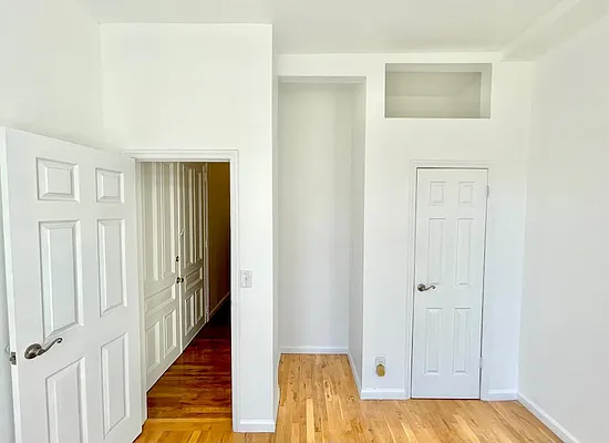 Rented by Parlor Real Estate Corp | media 18