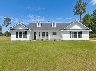 77 Thoroughbred Rd, Woodbine, GA 31569