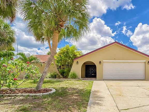 3rd image of 6447 Lake Sunrise Dr