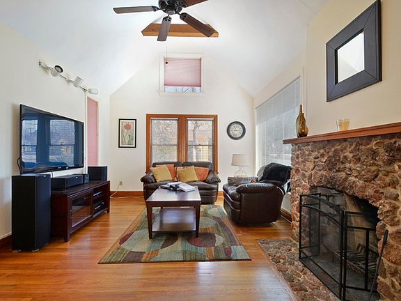 Ambiance galore in this charmer!