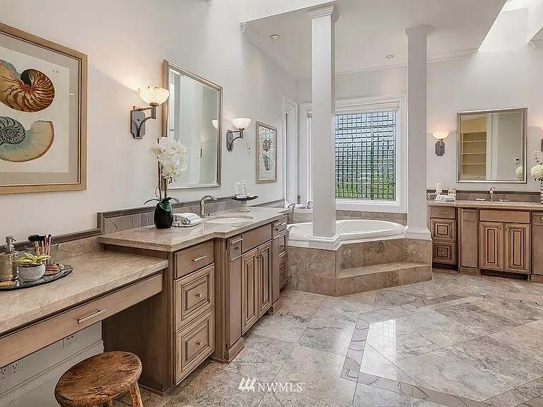 16458 SE 44th Pl — Photo 19