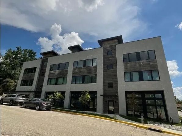 1301 S Walnut St APT 302