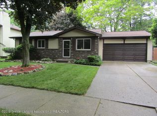 2519 Byrnes Rd, Lansing, MI 48906