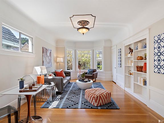 3rd image of 845 Lake St #12