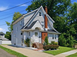 38 Shadyside Ave, Dumont, NJ 07628