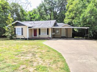 2328 Center Rd, Nacogdoches, TX 75961