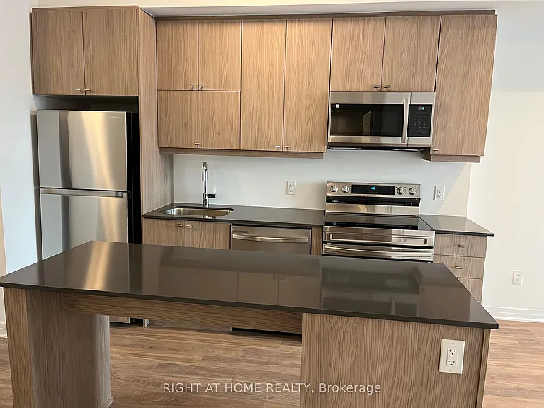 480 Gordon Krantz Ave #318 — Photo 6