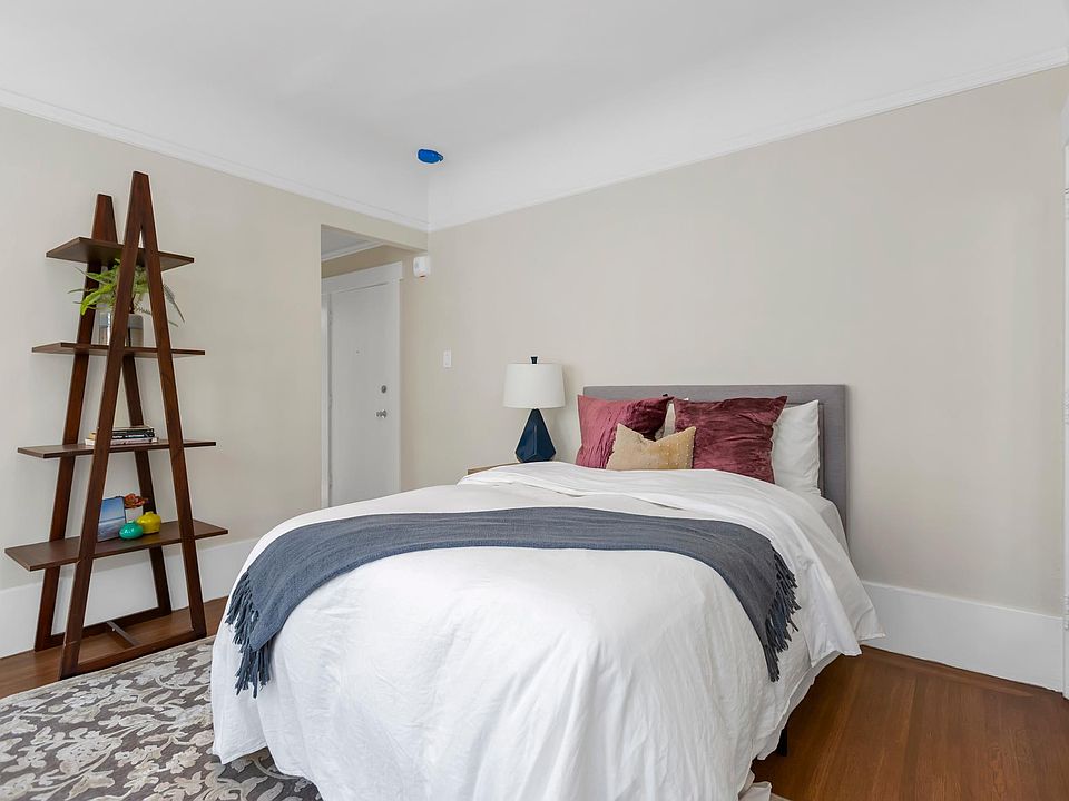 1st image of 1167 Pine St #11