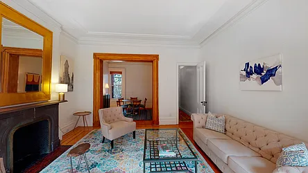 Rented by R New York
