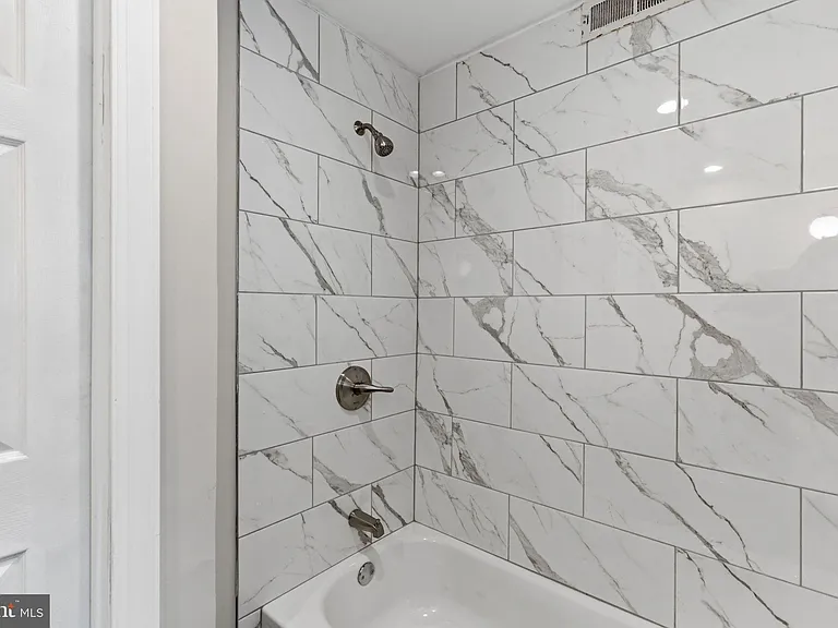 1817 N Gratz St — Photo 20