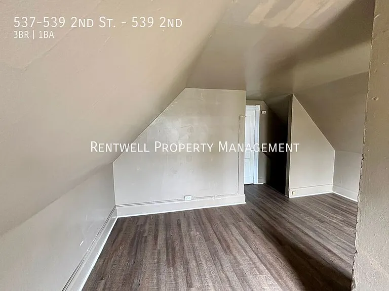 537-539 2nd St #539 2ND — Photo 16