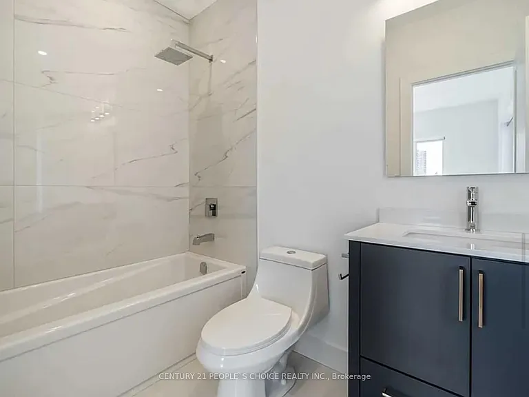 54 Westhampton Dr #UPPER — Photo 13