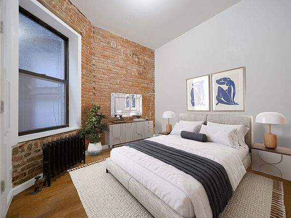 4th image of 151 Norfolk St Unit E