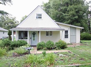 1557 Lewis Rd, Edwardsville, IL 62025