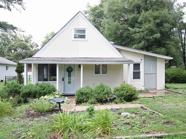 1557 Lewis Rd, Edwardsville, IL 62025
