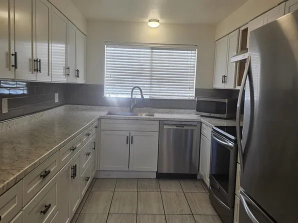 4203 W Kennewick Ave APT 1, Kennewick, WA 99336