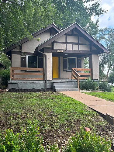 5719 Michigan Ave Photo 1