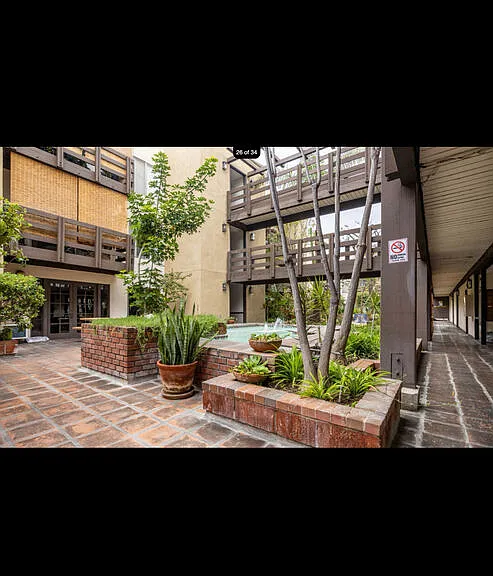 320 S Ardmore Ave — Photo 17